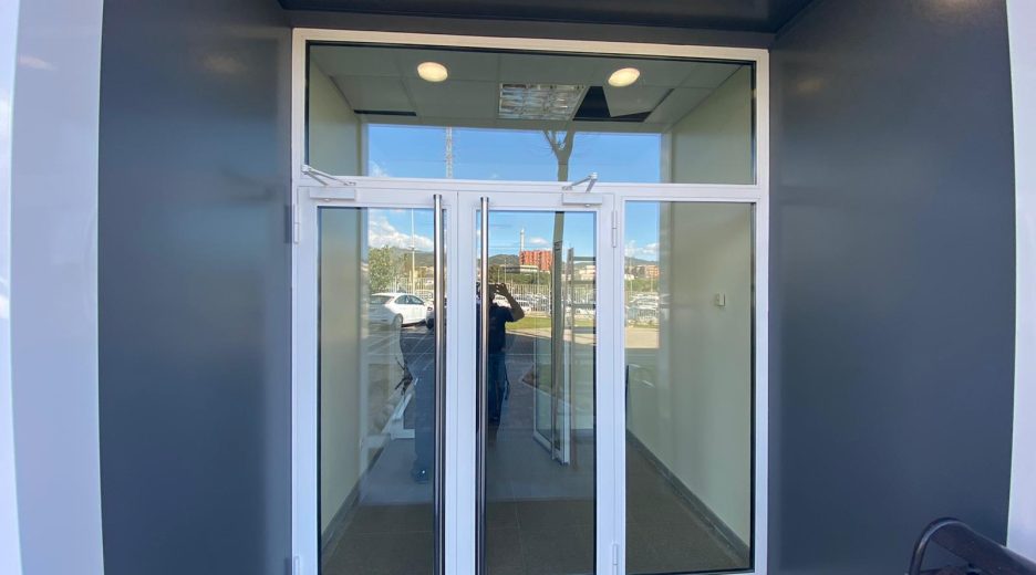Puertas de hierro para TV3 en Sant Joan Despí